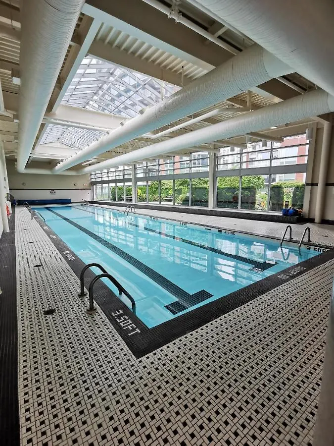 Apartment Gardenview Modern Condo With Parking, Gym, Pool, Ac Vancouver