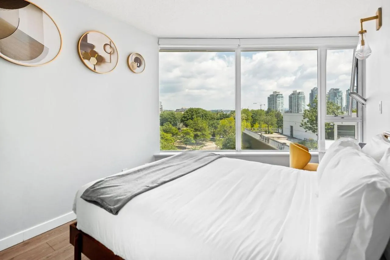 Apartment Gardenview Modern Condo With Parking, Gym, Pool, Ac Vancouver