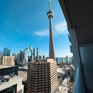 300 Front Suites - Two Beds With Free Parking Apartment Toronto