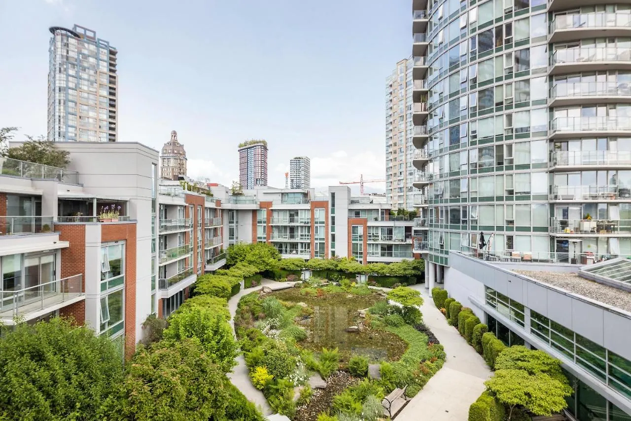 Gardenview Modern Condo With Parking, Gym, Pool, Ac Vancouver